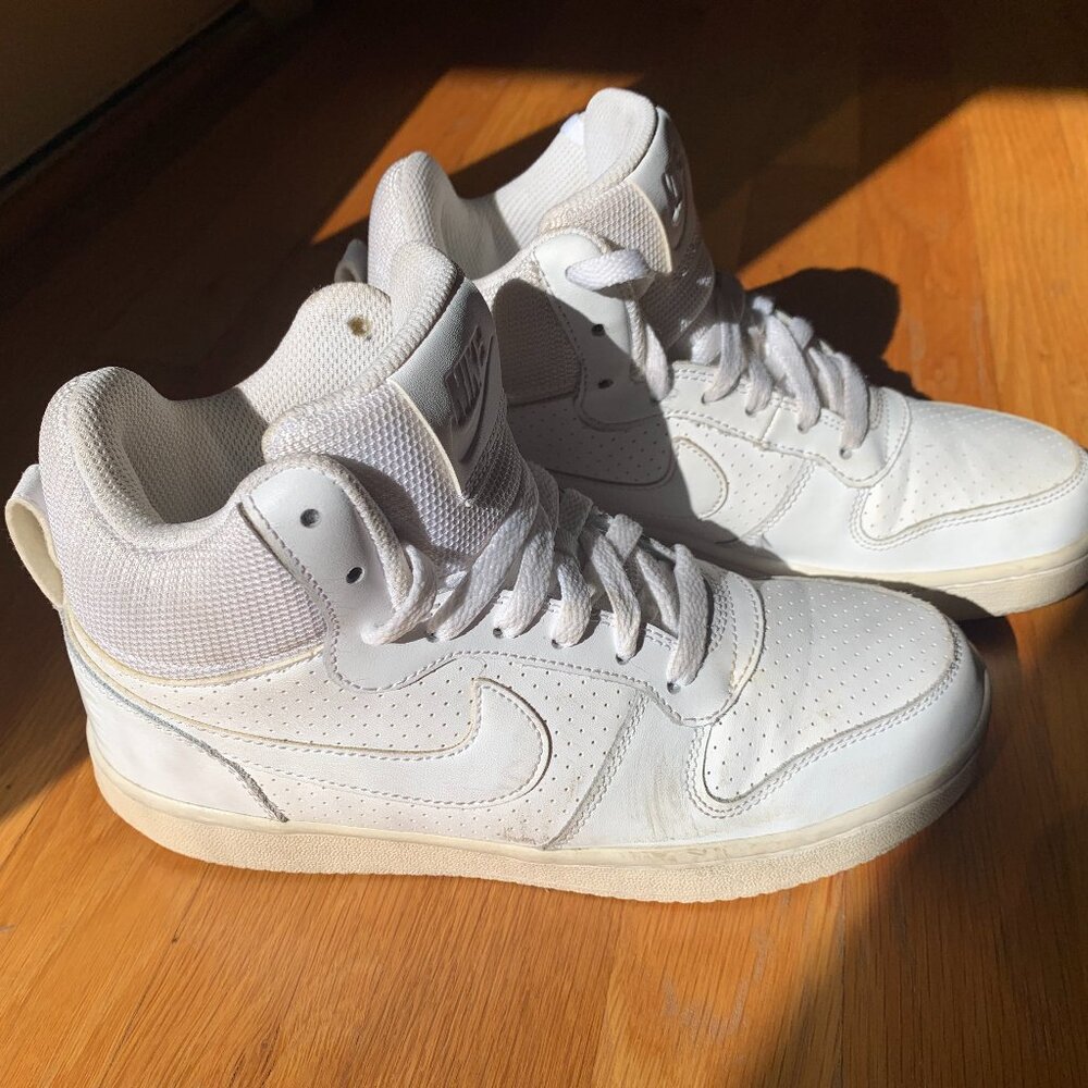 Nike Hightops Sneakers Womens size 6.5